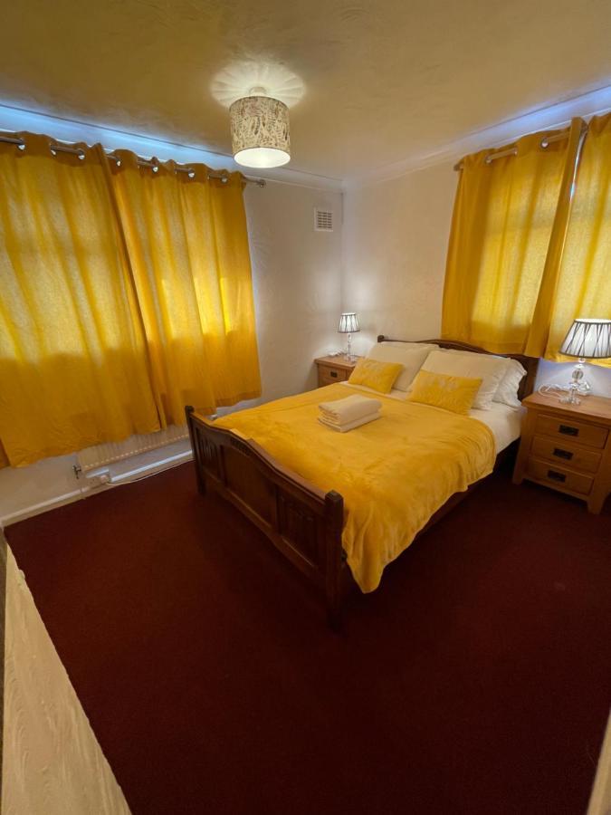 Holiday Home Cardiff City Sleeps 7 Dış mekan fotoğraf