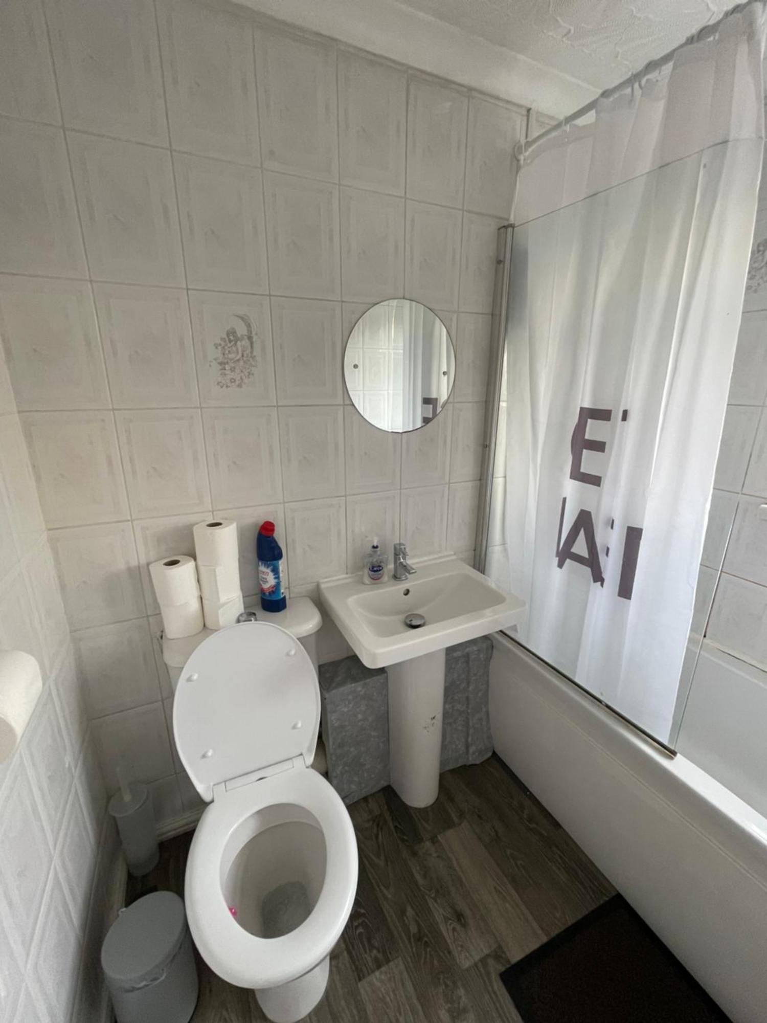 Holiday Home Cardiff City Sleeps 7 Dış mekan fotoğraf